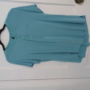 NYJD Size L Sky Blue Top with Five Buttons in Front and Pleated Accent Back